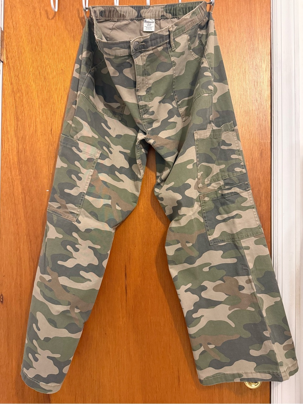 No Boundaries Women's Wide Leg Camo Utility Pants - Green/Tan
